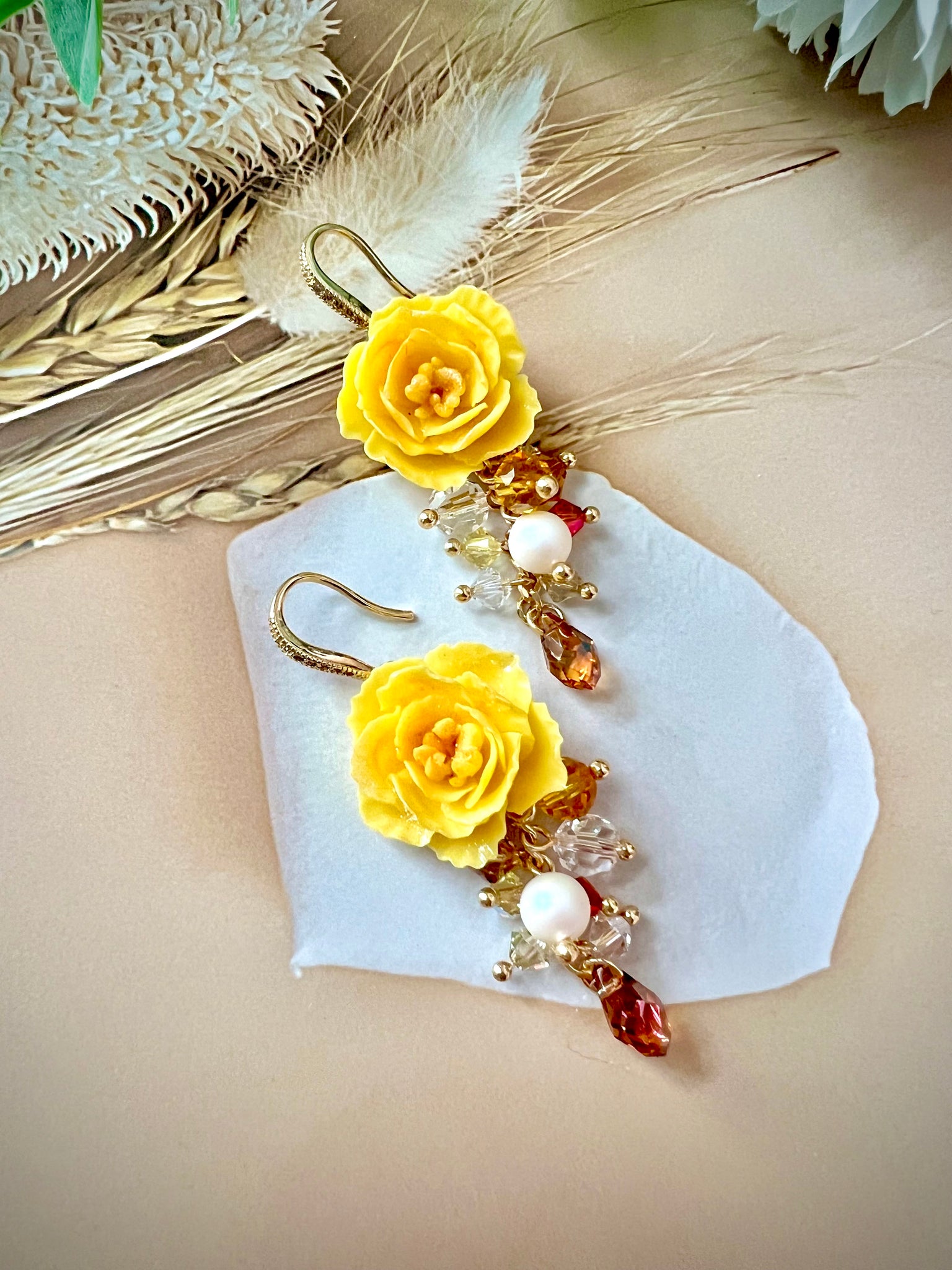 Yellow Flower Earrings - Huichol beaded ethnic jewelery - Casa Frida