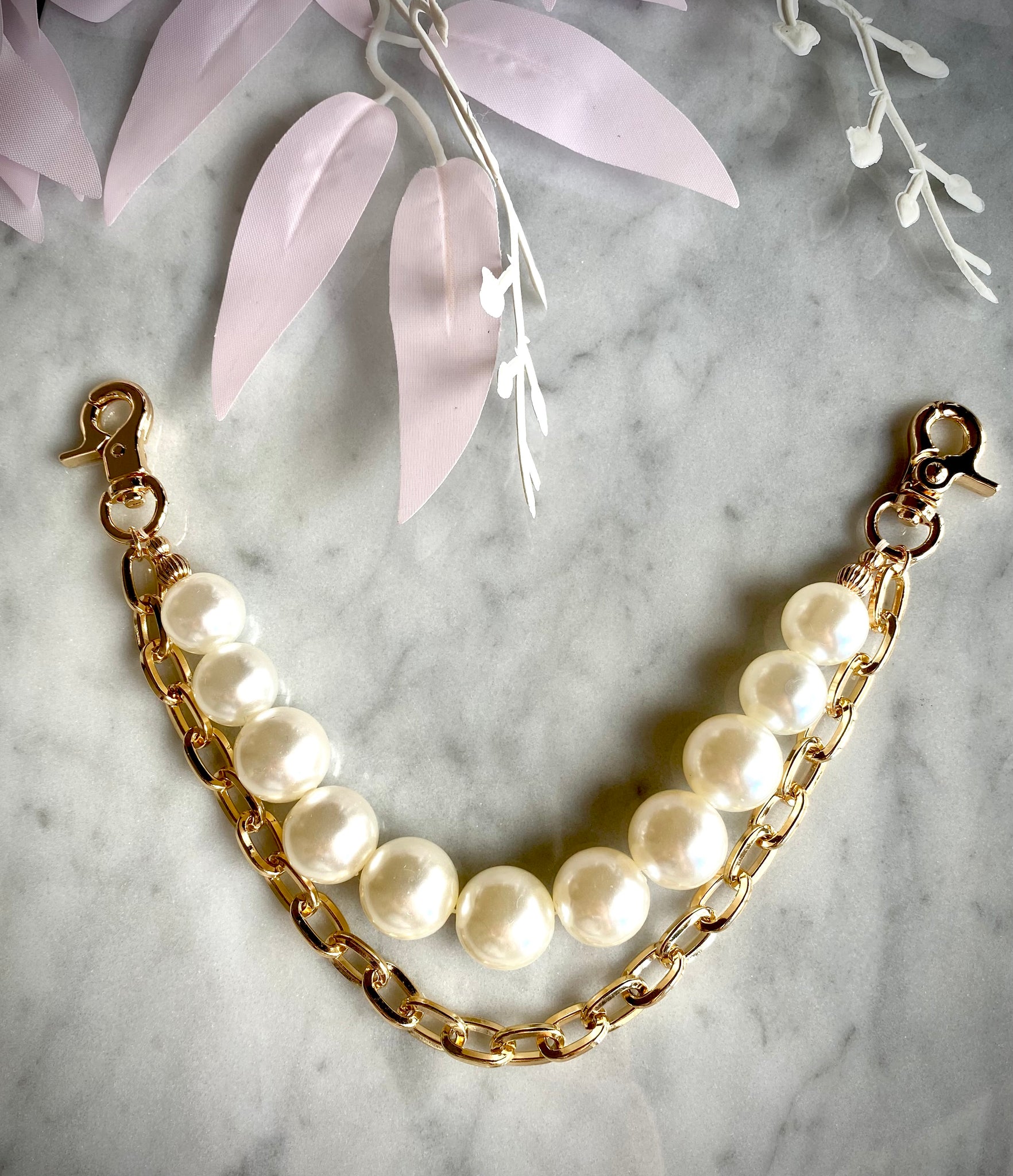 Acrylic Pearls Handbag Charm with Chain